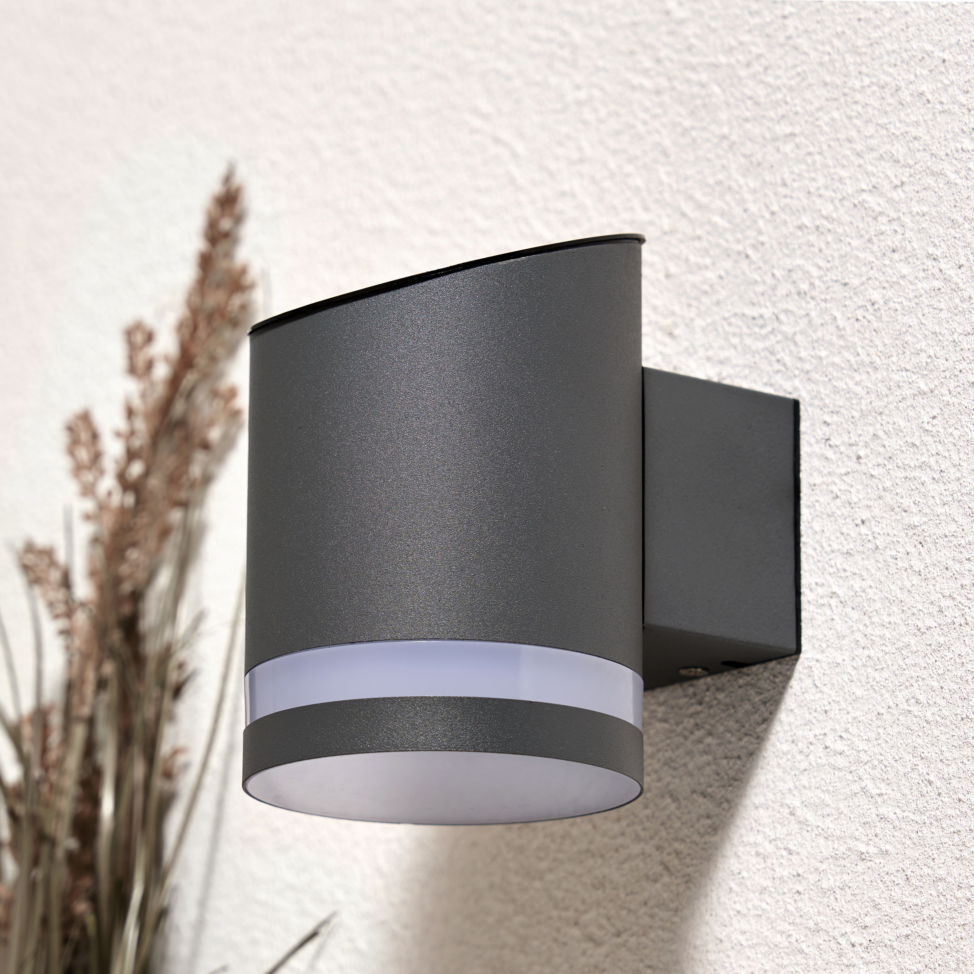 Secar Solar LED Wall Light Black