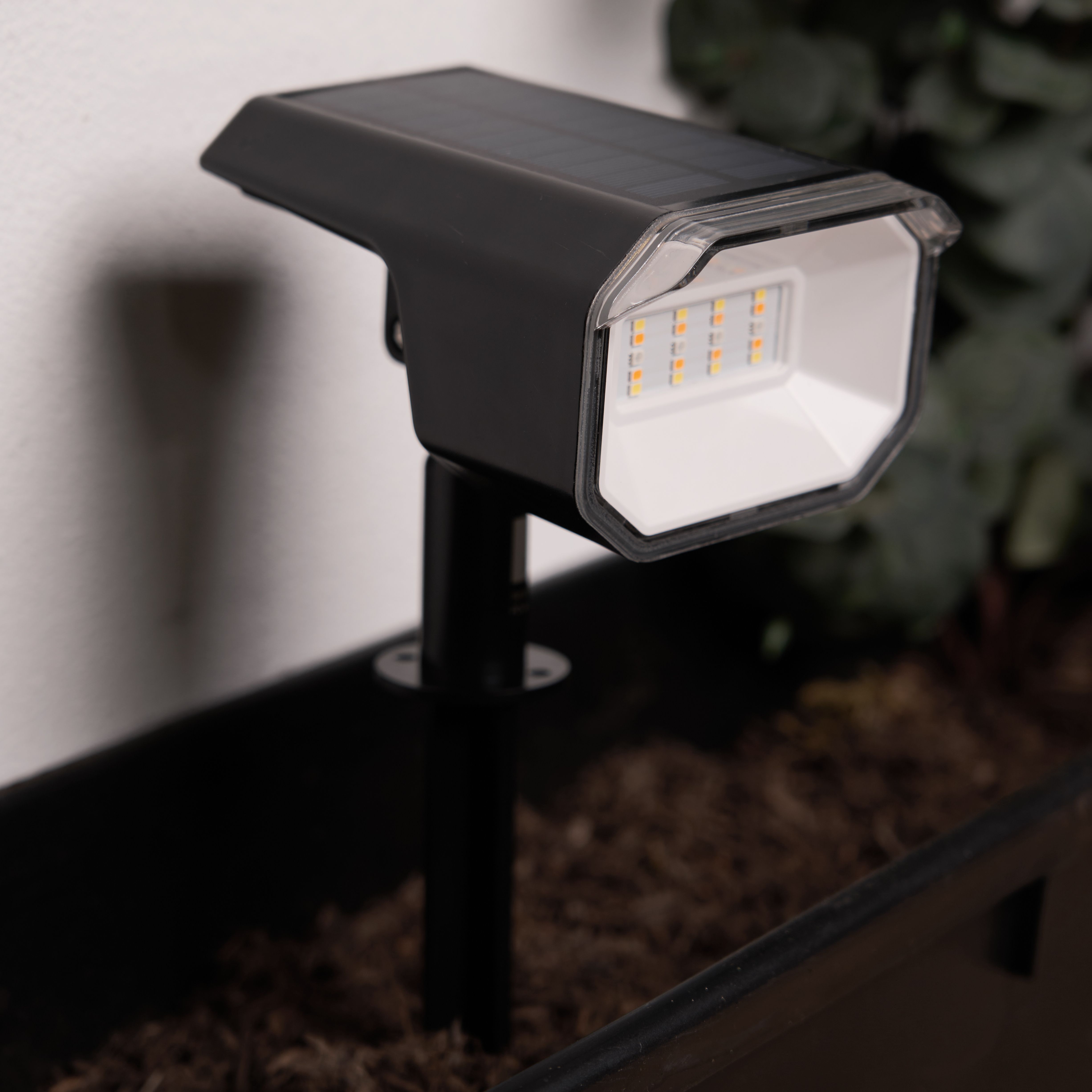 Hallin LED Solar Smart Spike Light