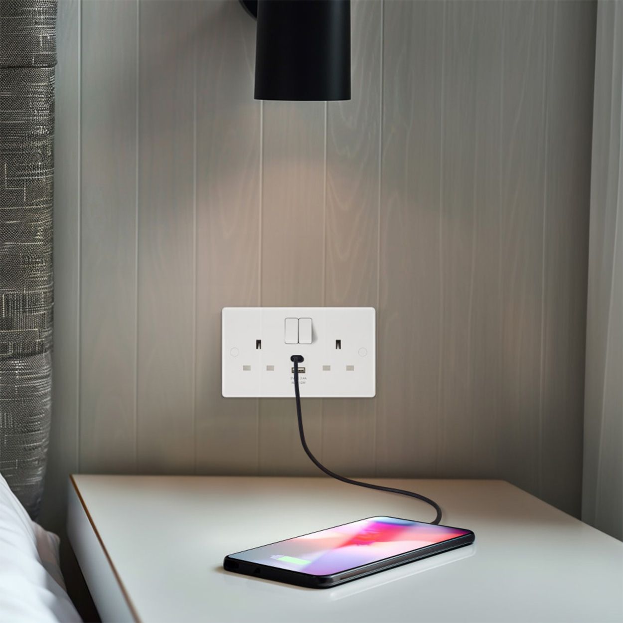 Bg Nexus White Moulded 12W Double Usb Socket A C