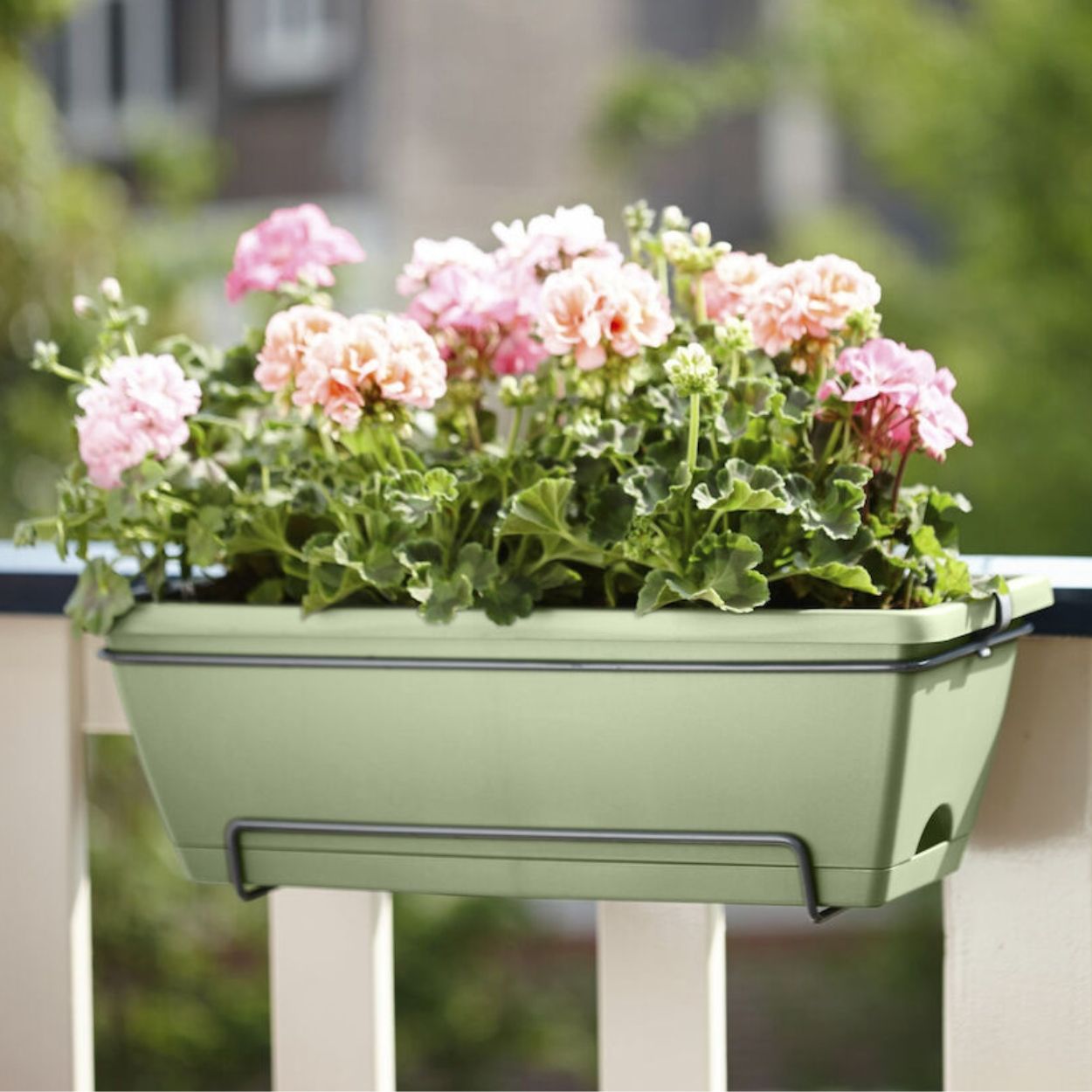 Barcelona Allin Pot Pistachio Green 50cm