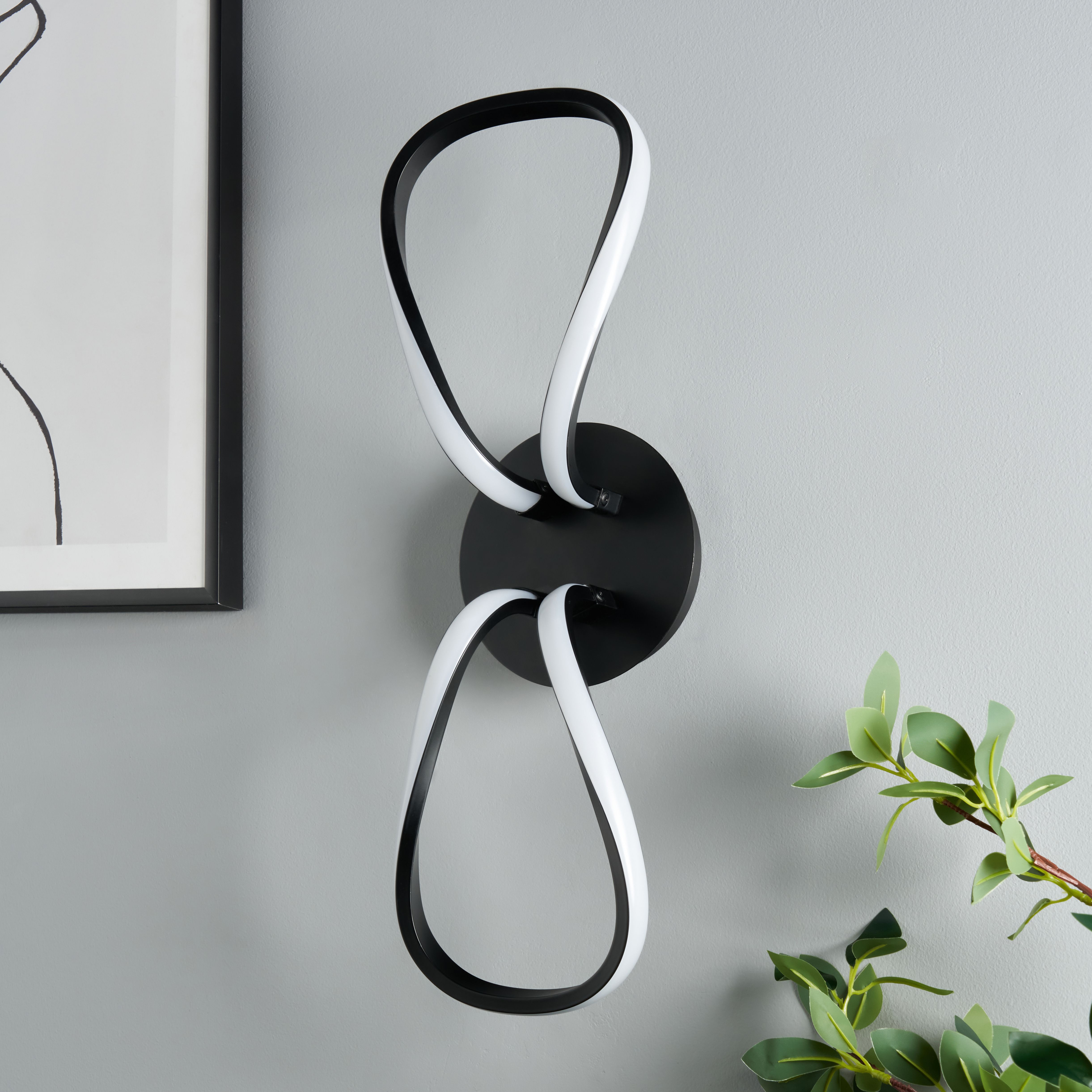 Loop LED Wall Lamp - Black