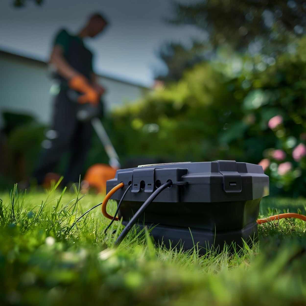 Masterplug Collapsible Weatherproof Box With 4 Socket Extension Lead