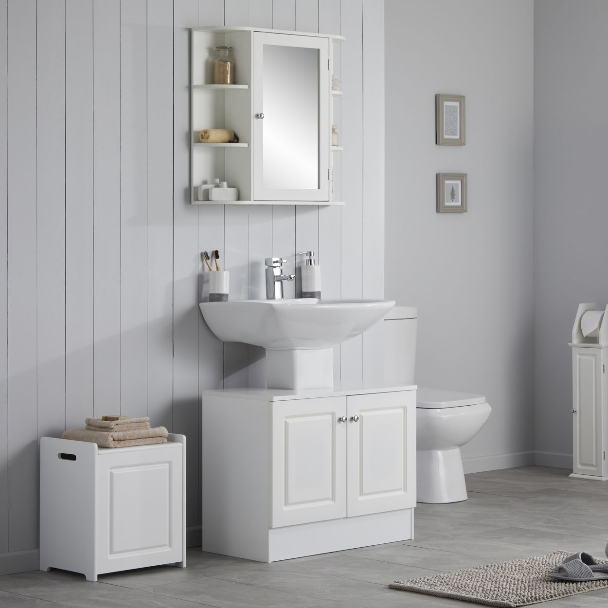 Chatsworth White Laundry Hamper