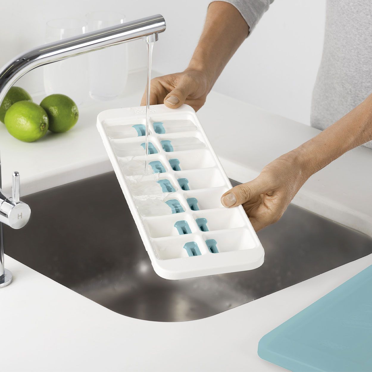 Joseph Joseph Duo Easy Release Ice Cube Tray