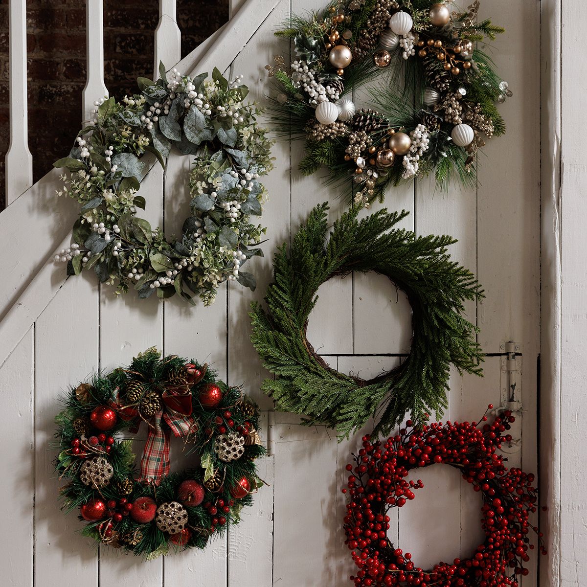 Christmas Red Berry Wreath 55cm