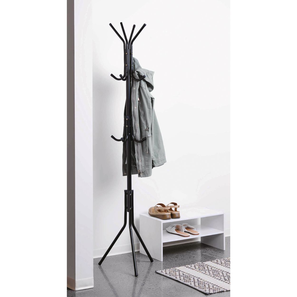 Metal Coat Rack With 12 Hooks