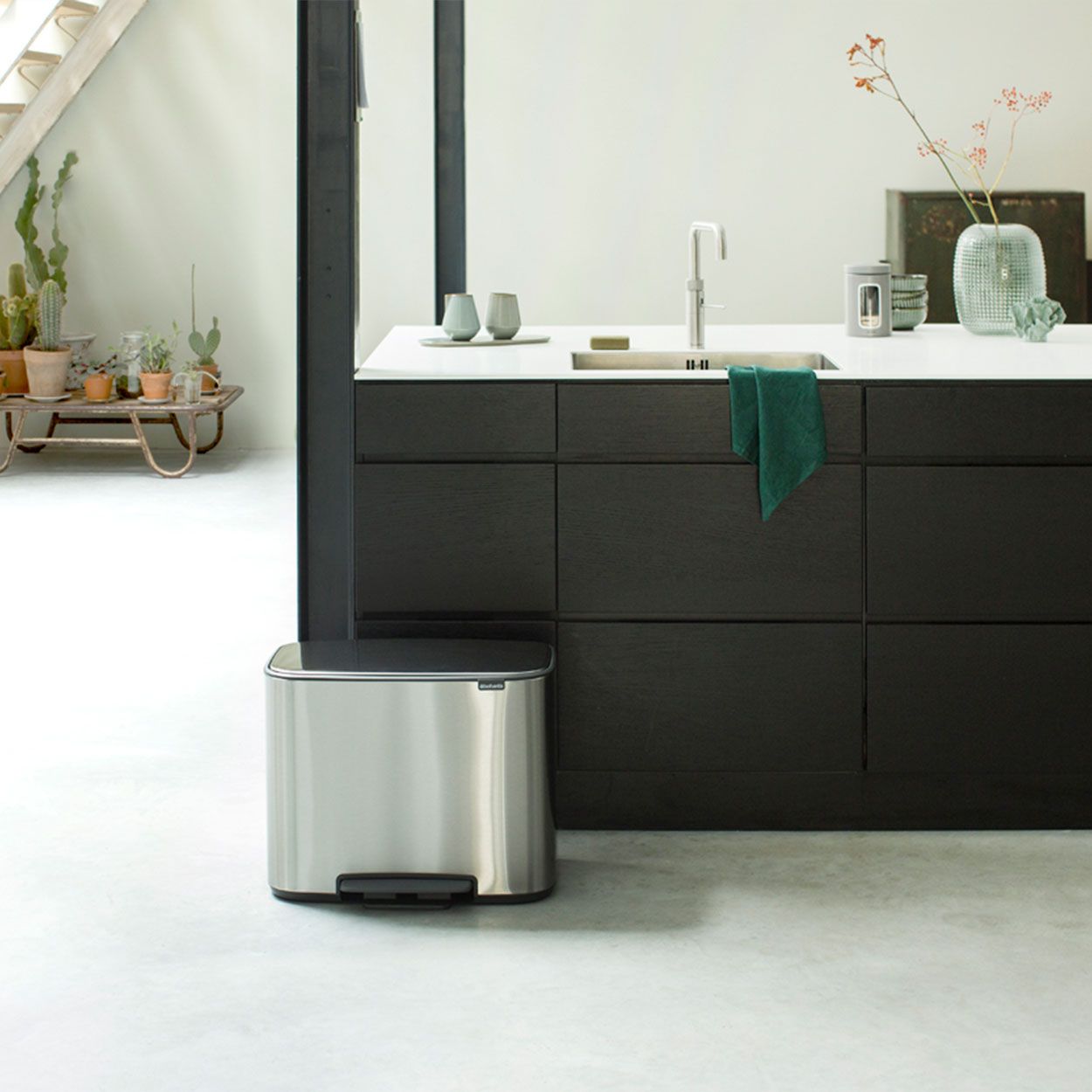 Brabantia Bo Pedal Bin, 36L - Matt Steel Fpp