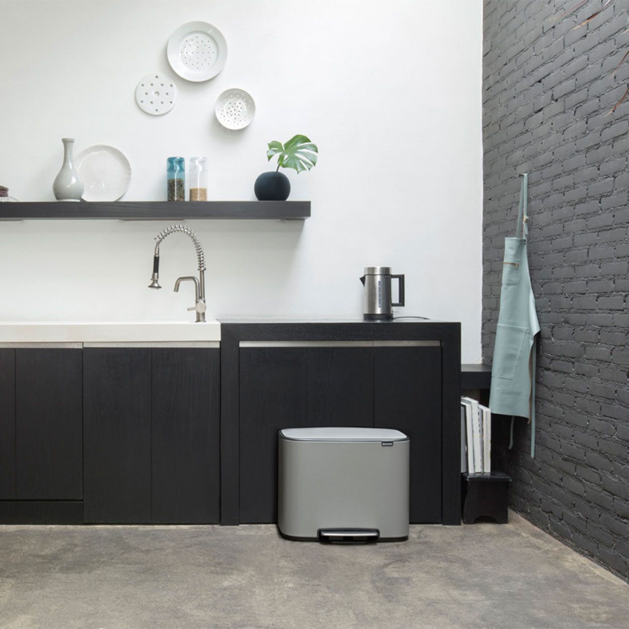 Brabantia Bo Pedal Bin, 36L - Mineral Concrete Grey