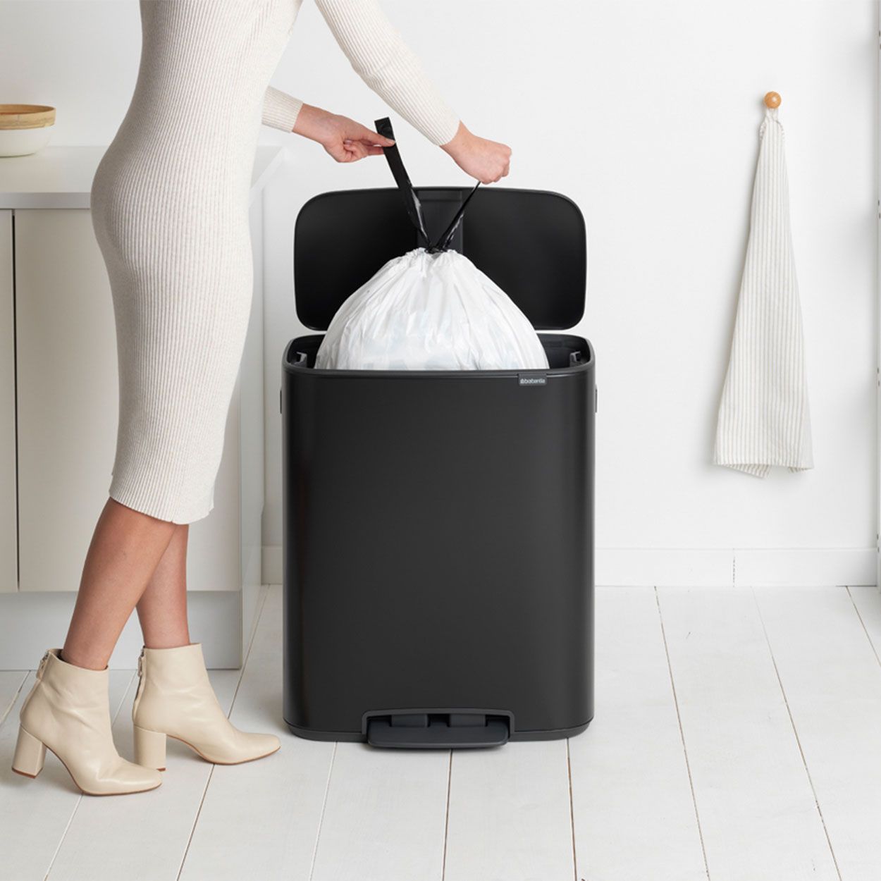 Brabantia Bo Pedal Bin, 60L - Matt Black