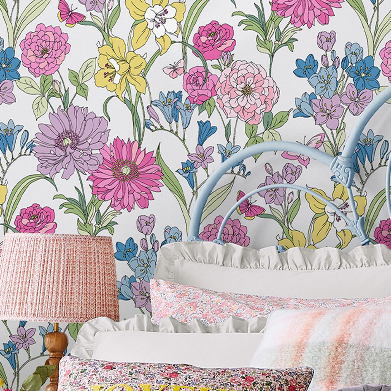 Laura Ashley Gilly Wallpaper