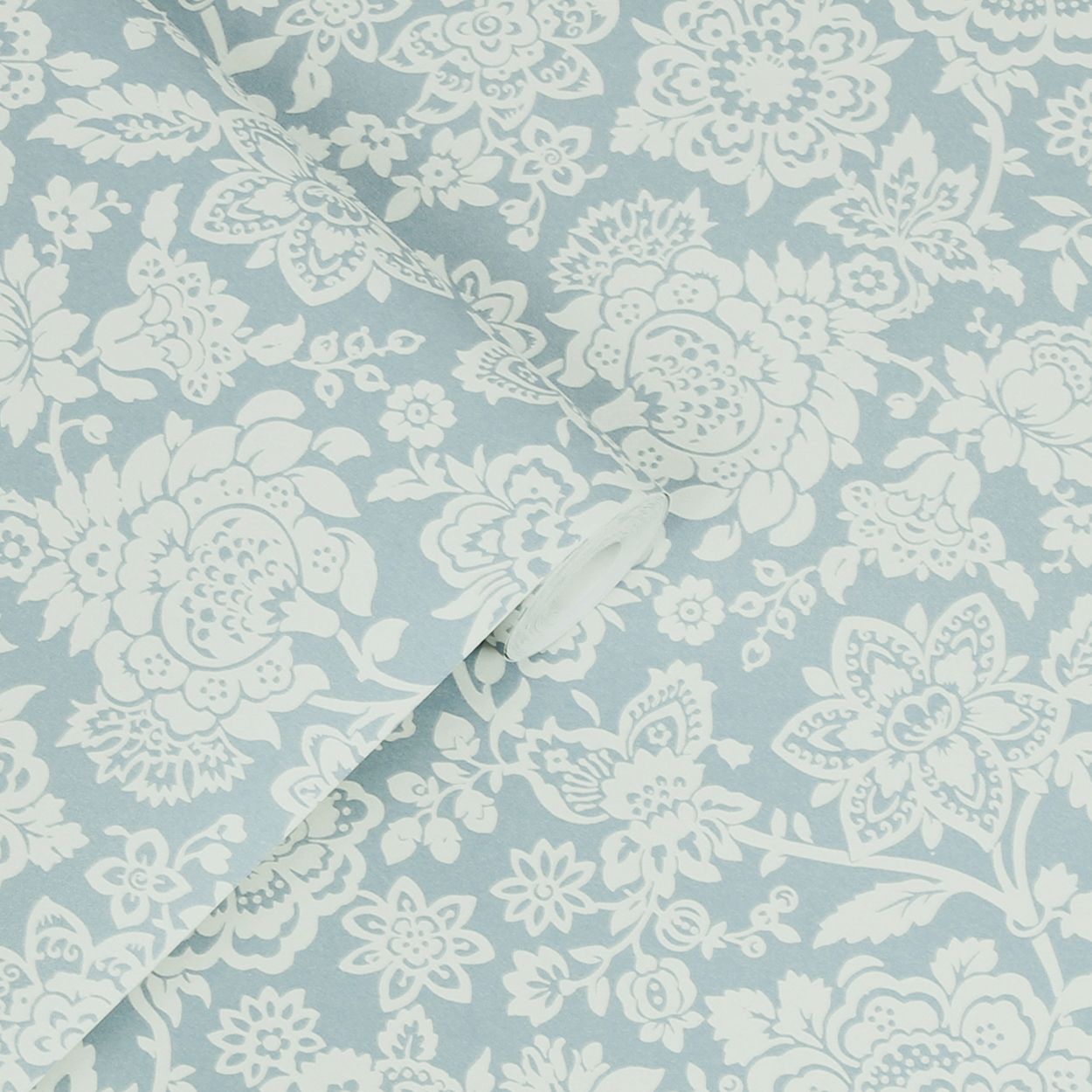 Laura Ashley Trailing Laurissa Pale Seaspray Blue Wallpaper