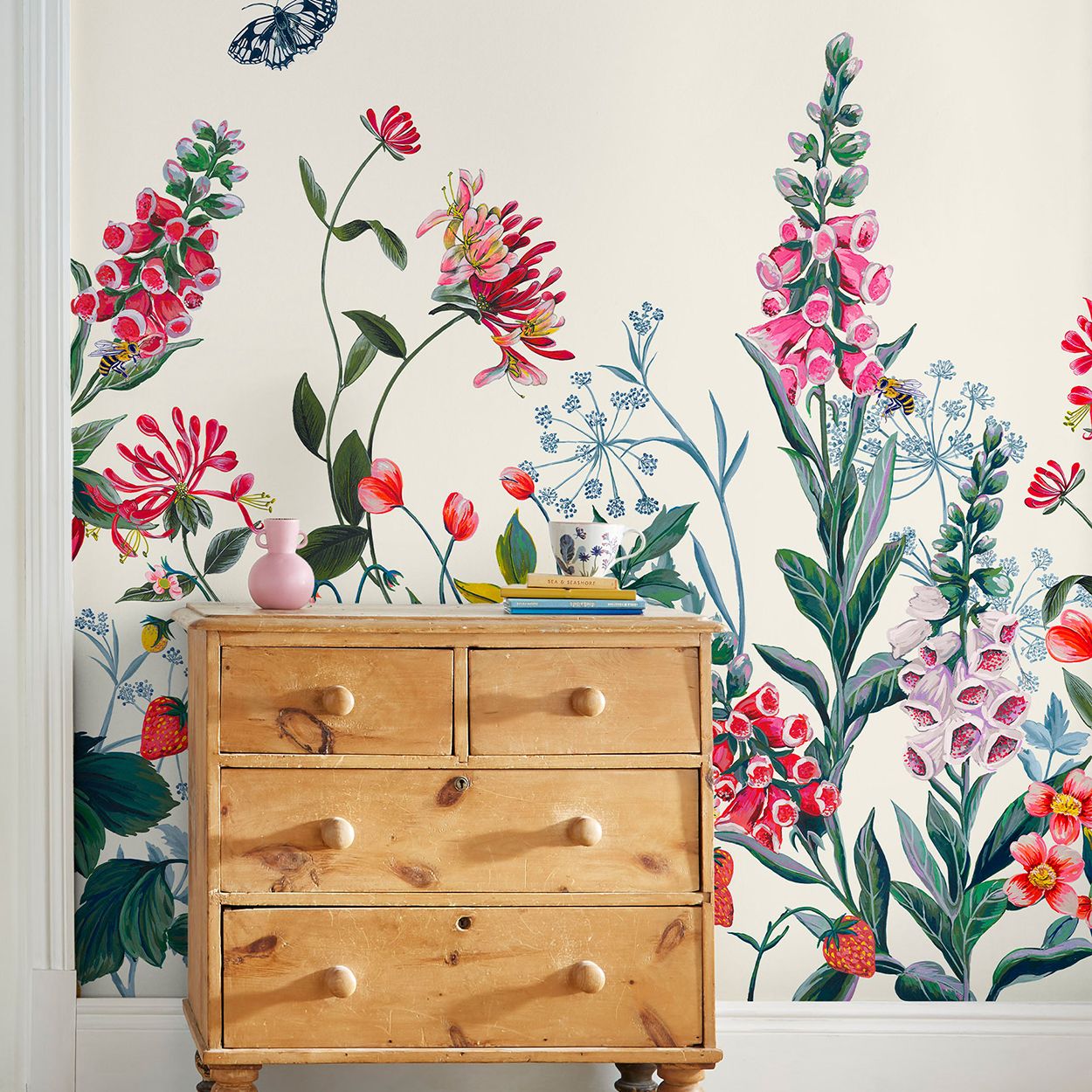 Joules Permaculture Garden Creme Fixed Width Wall Mural