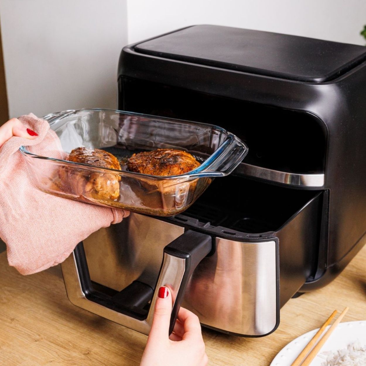 Pyrex Roaster - 2 Piece Set