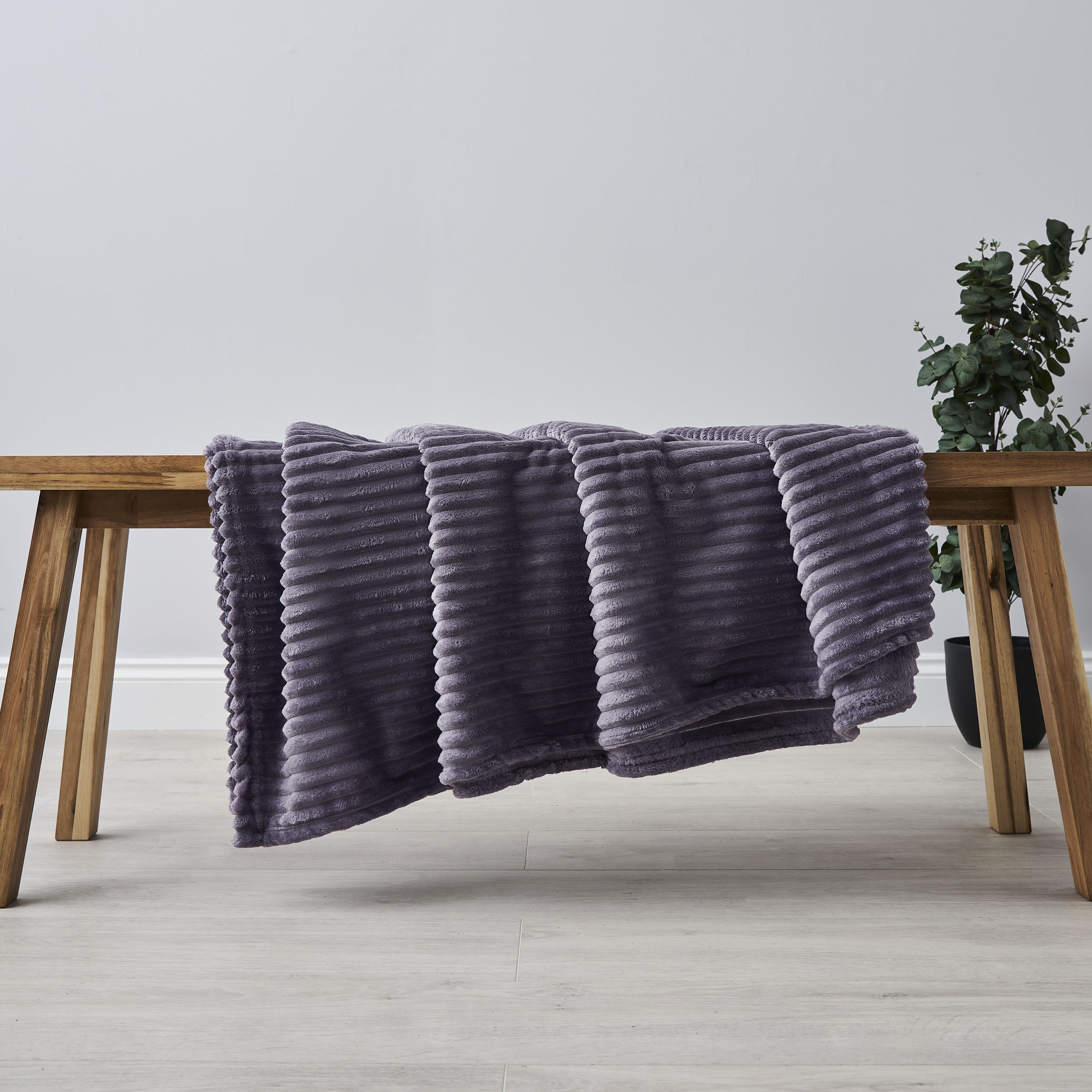 Ribbon Velour Throw 127x152cms Grey