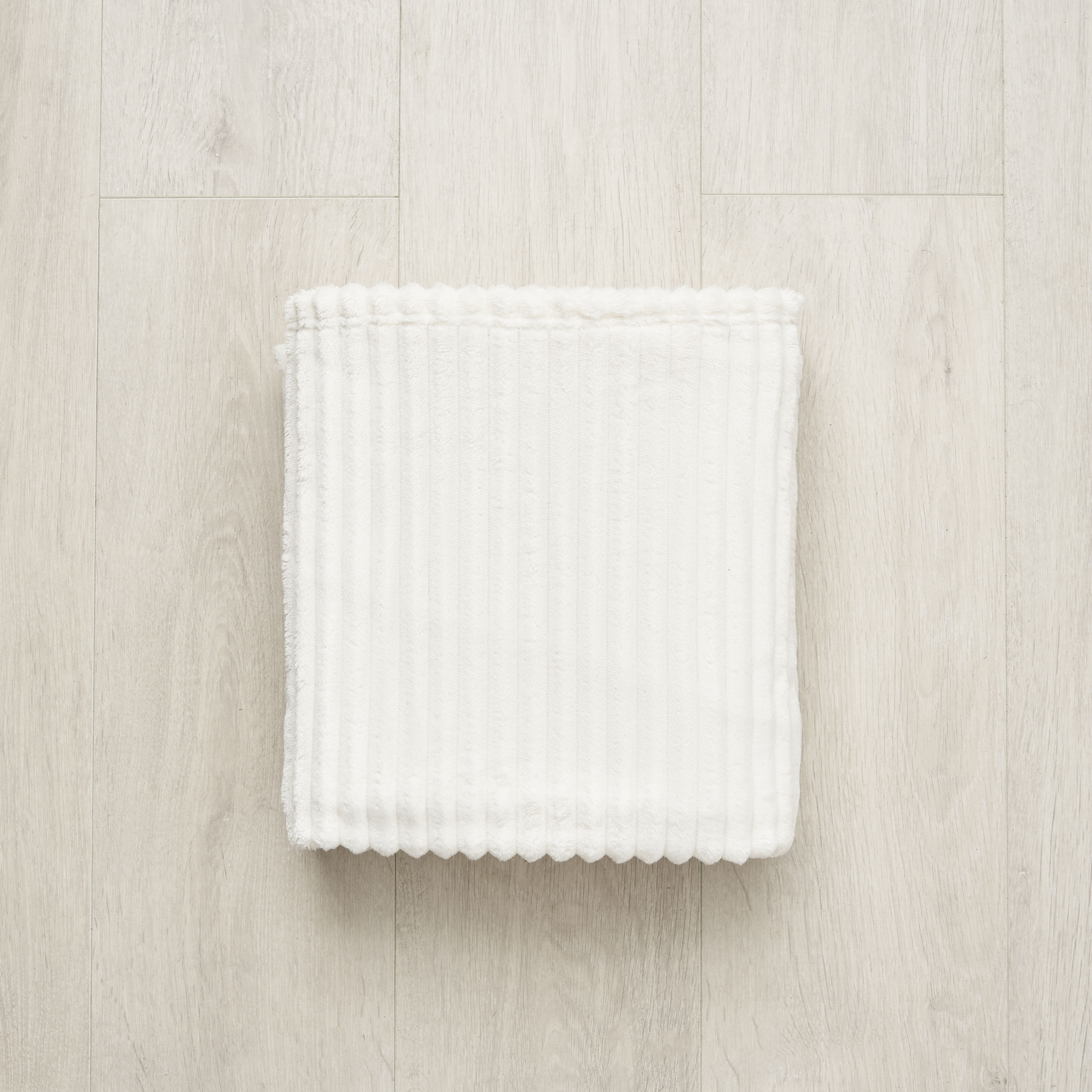 Ribbon Velour Throw - Cream