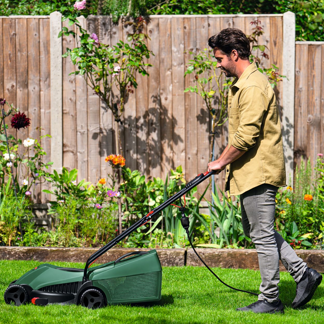 Bosch EasyRotak 32-225 Lawnmower