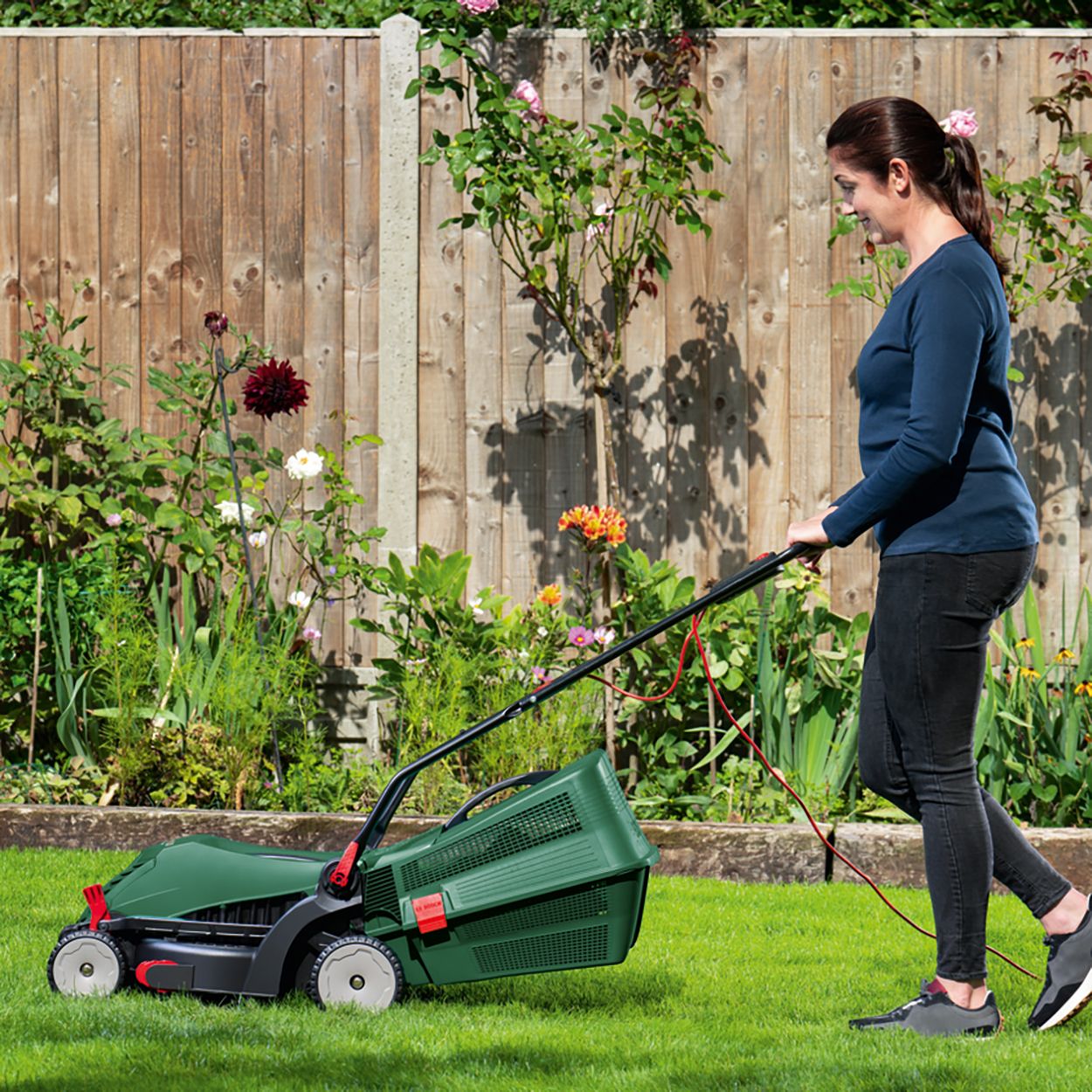 Bosch Universal Rotak 34-410 Lawnmower