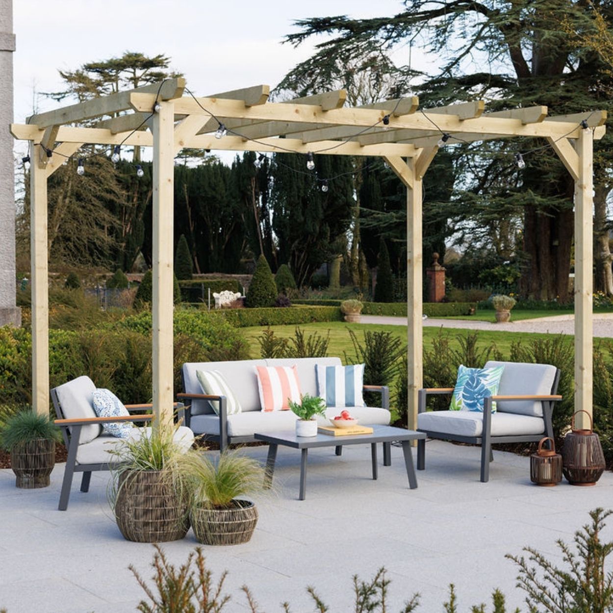 Serenity Lounge Garden Set