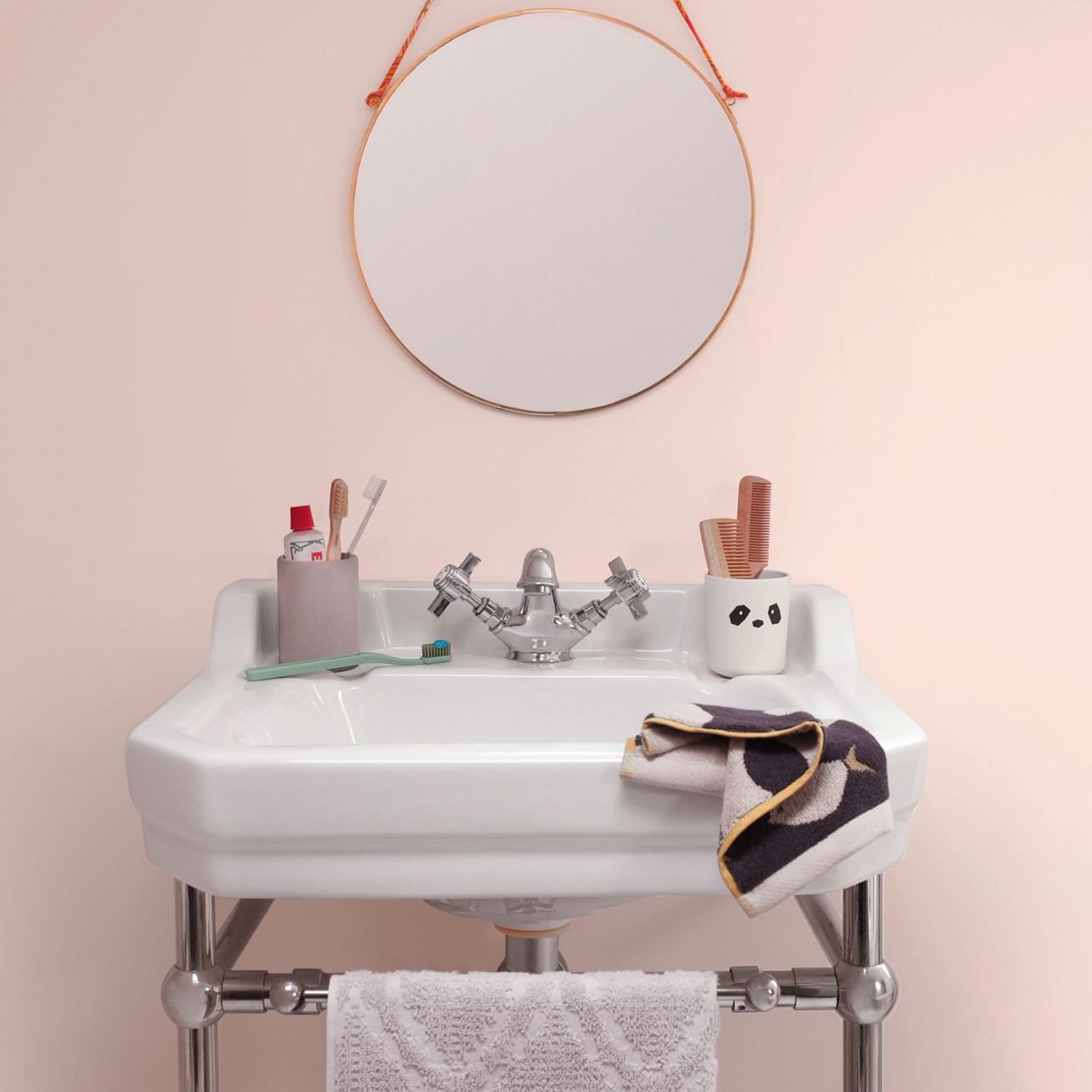 Dulux Easycare Bathroom Blush Pink 2.5L