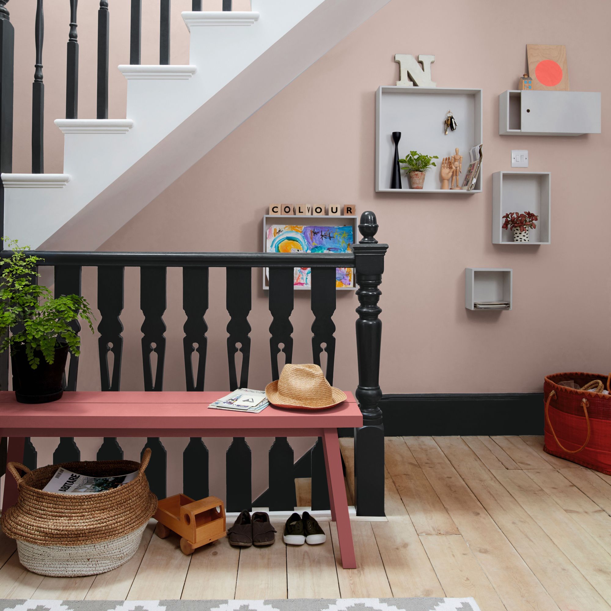 Dulux Aquamax Satinwood Black 750ml