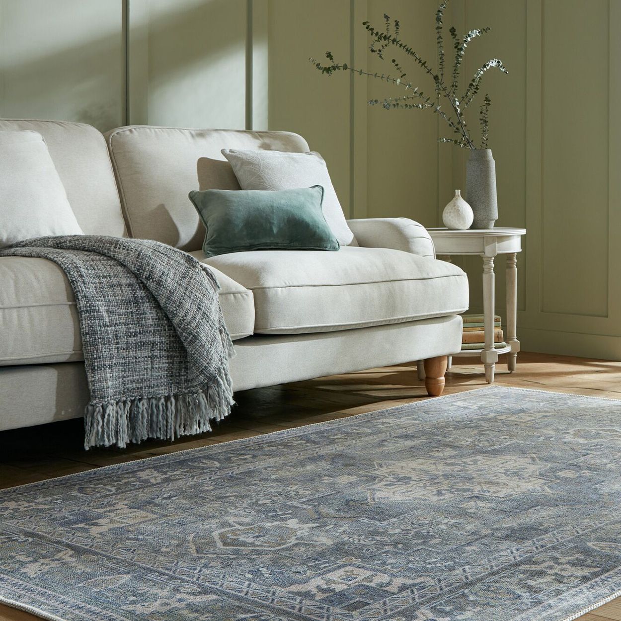 Palais Traditional Green Rug 160x230cm