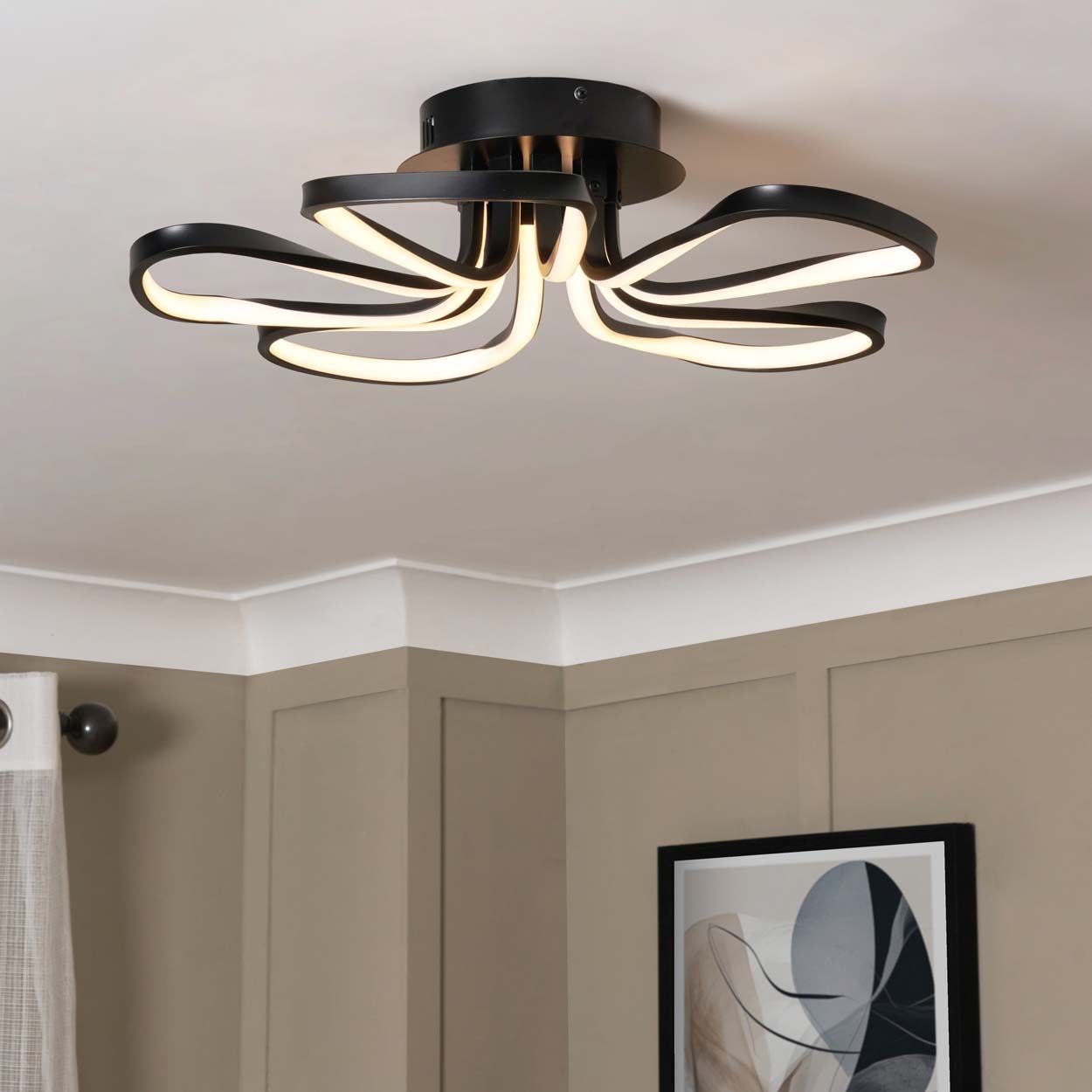 Cascade Lighting Brien 5 Petals Led Flush Black