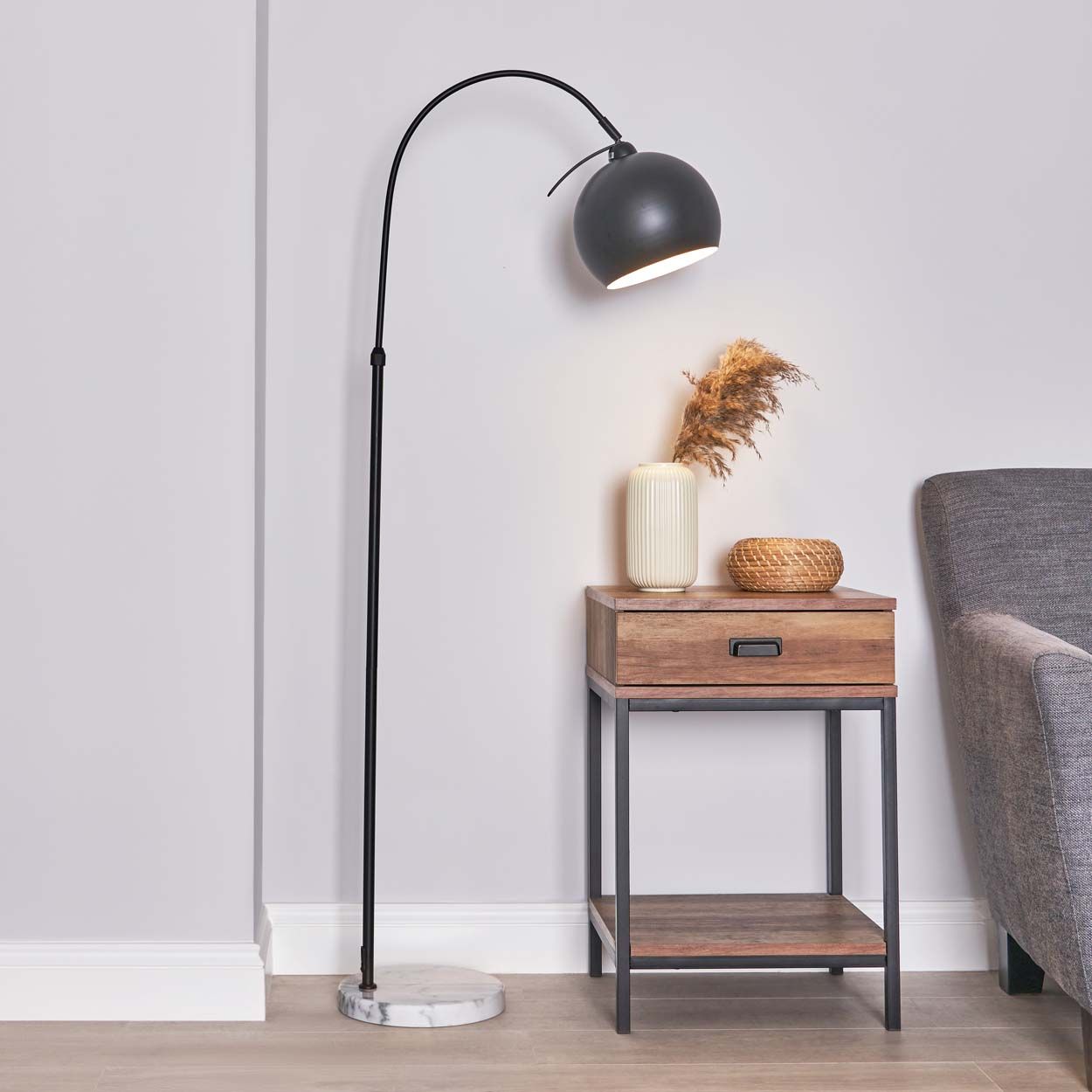 Cascade Lighting Rowen Curved Floor Lamp Satin Black