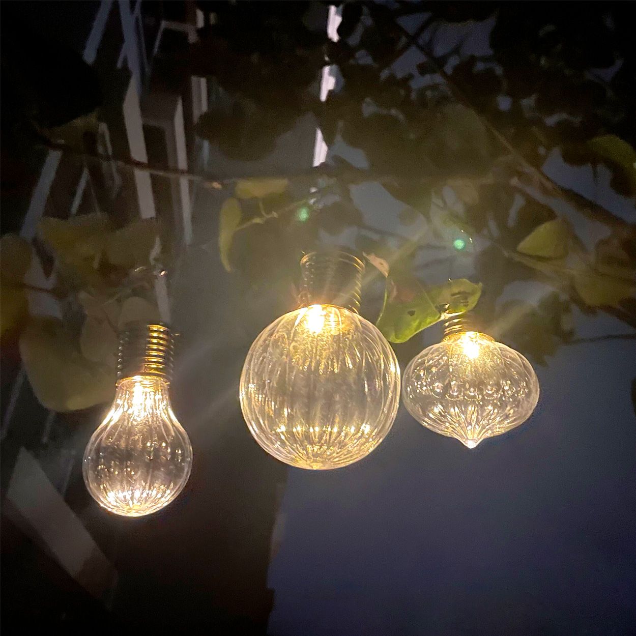 SOLAR HANGING LIGHTS