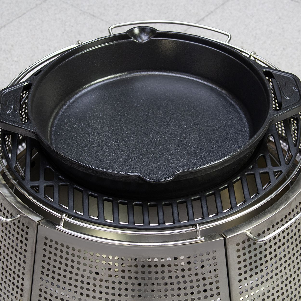 Sahara Fire Pit Grill System