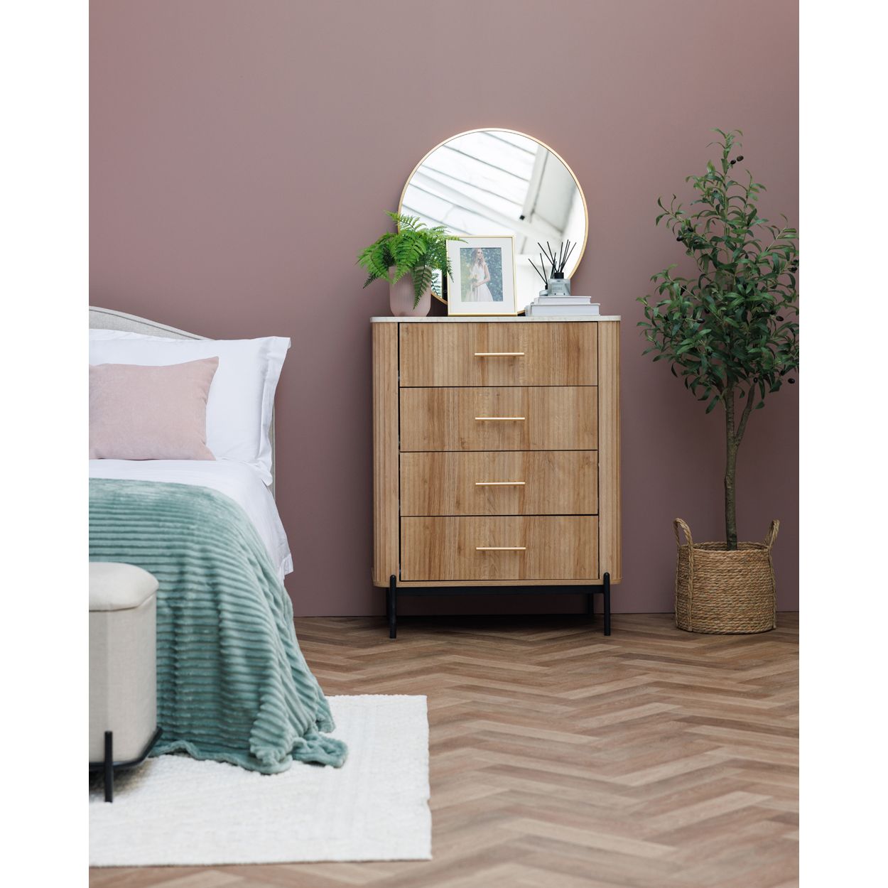 Vienna Marble Ribbed Dresser