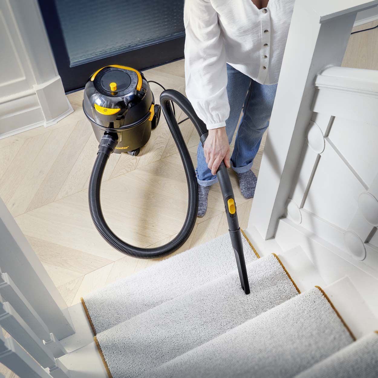 Vacmaster 8L Cylinder Vacuum Cleaner