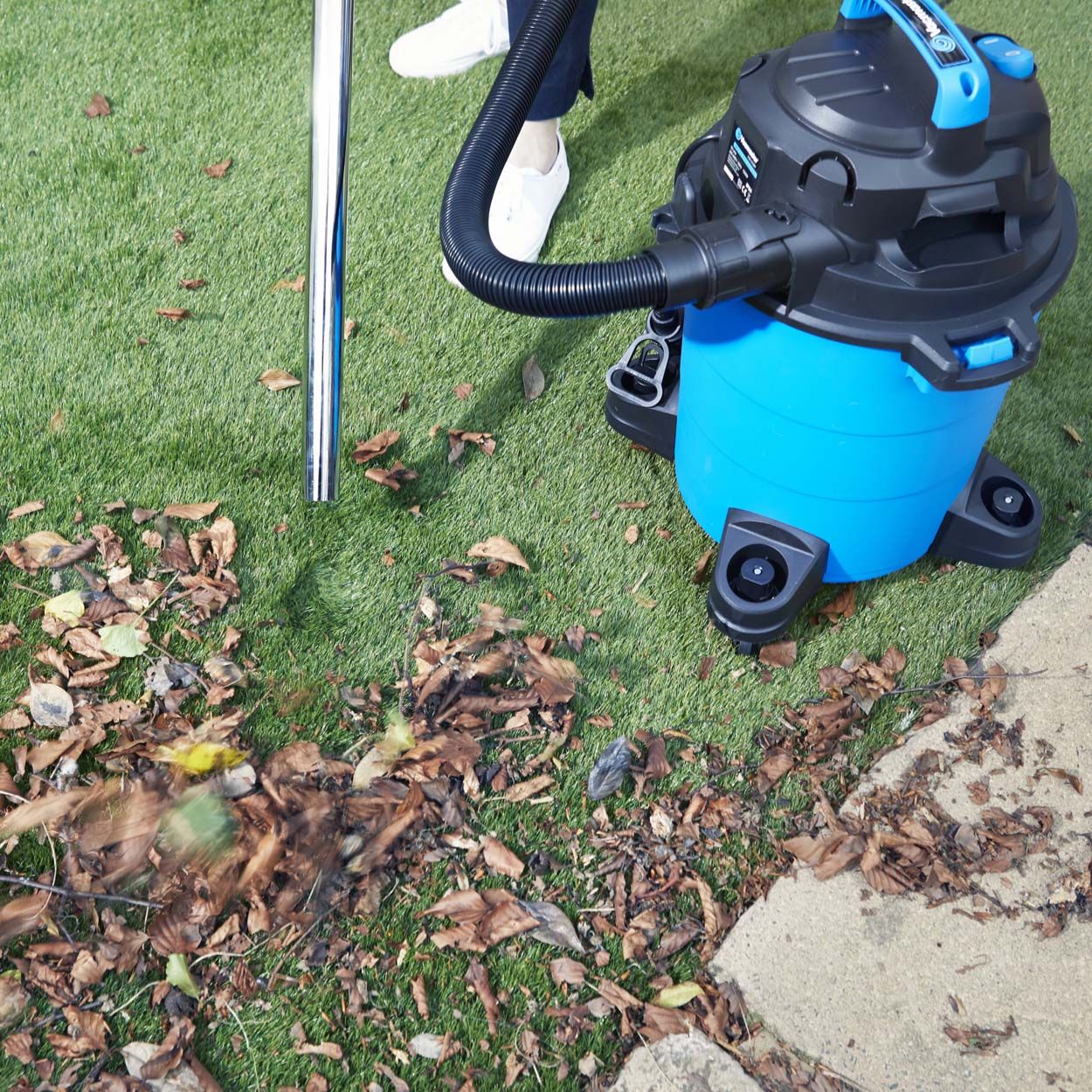 Vacmaster 18L Artificial Grass Wet and Dry Vacuum