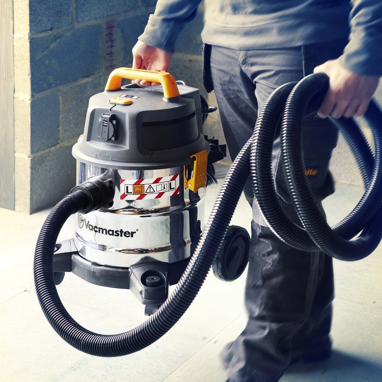 Vacmaster L Class 20L Wet & Dry Vacuum with PTO