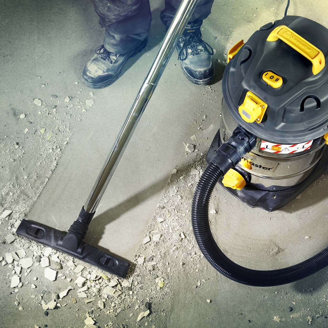 Vacmaster 110V L Class 30L Wet & Dry Vac with PTO