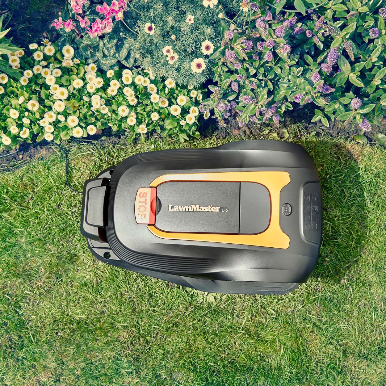 LawnMaster L12 Robotic Mower with Dock 800m2