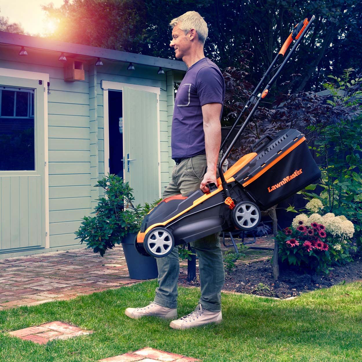 LawnMaster MX 24V 32cm Cordless Lawnmower with 1 battery