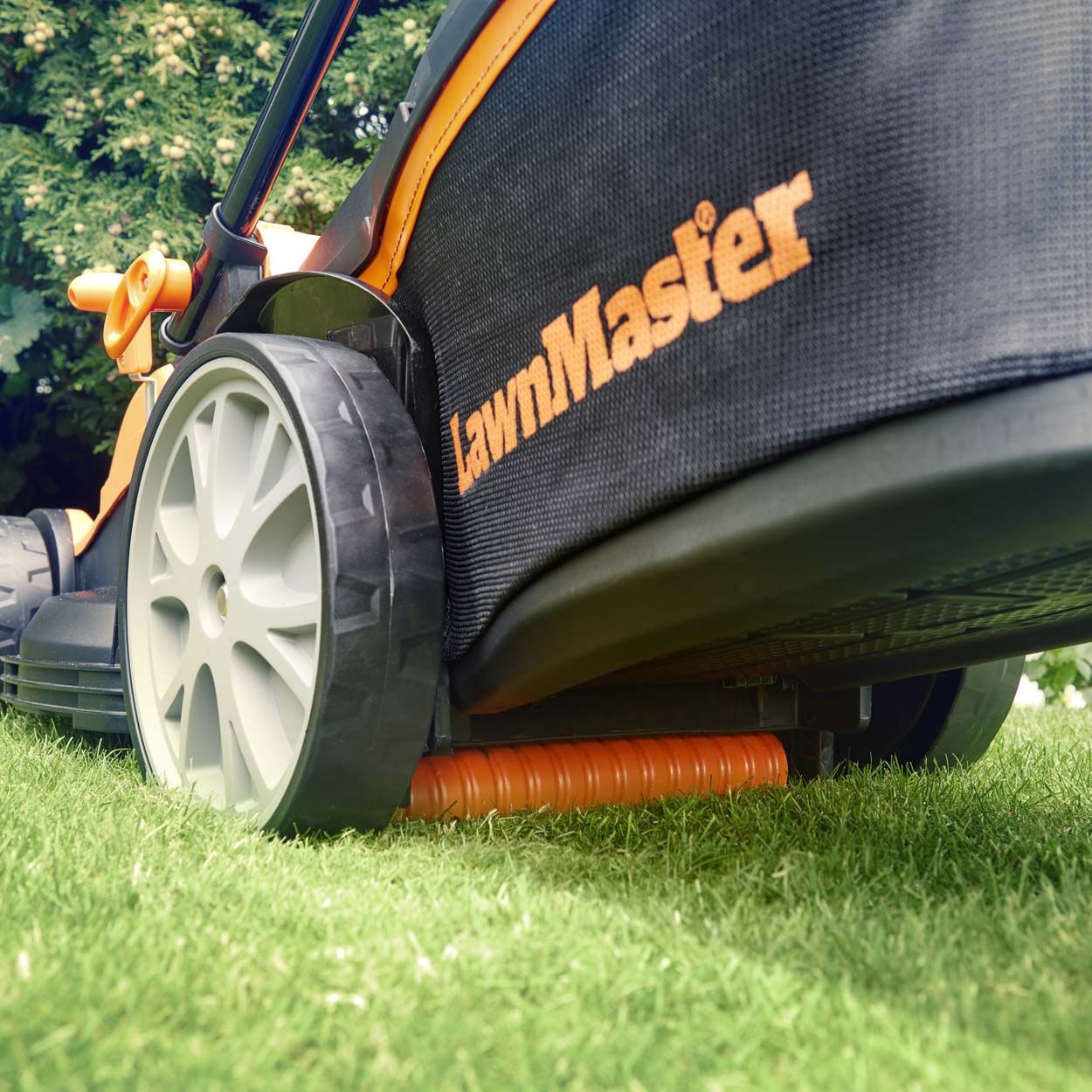 LawnMaster 1800W 40cm Electric Lawnmower and 25cm Grass Trimmer