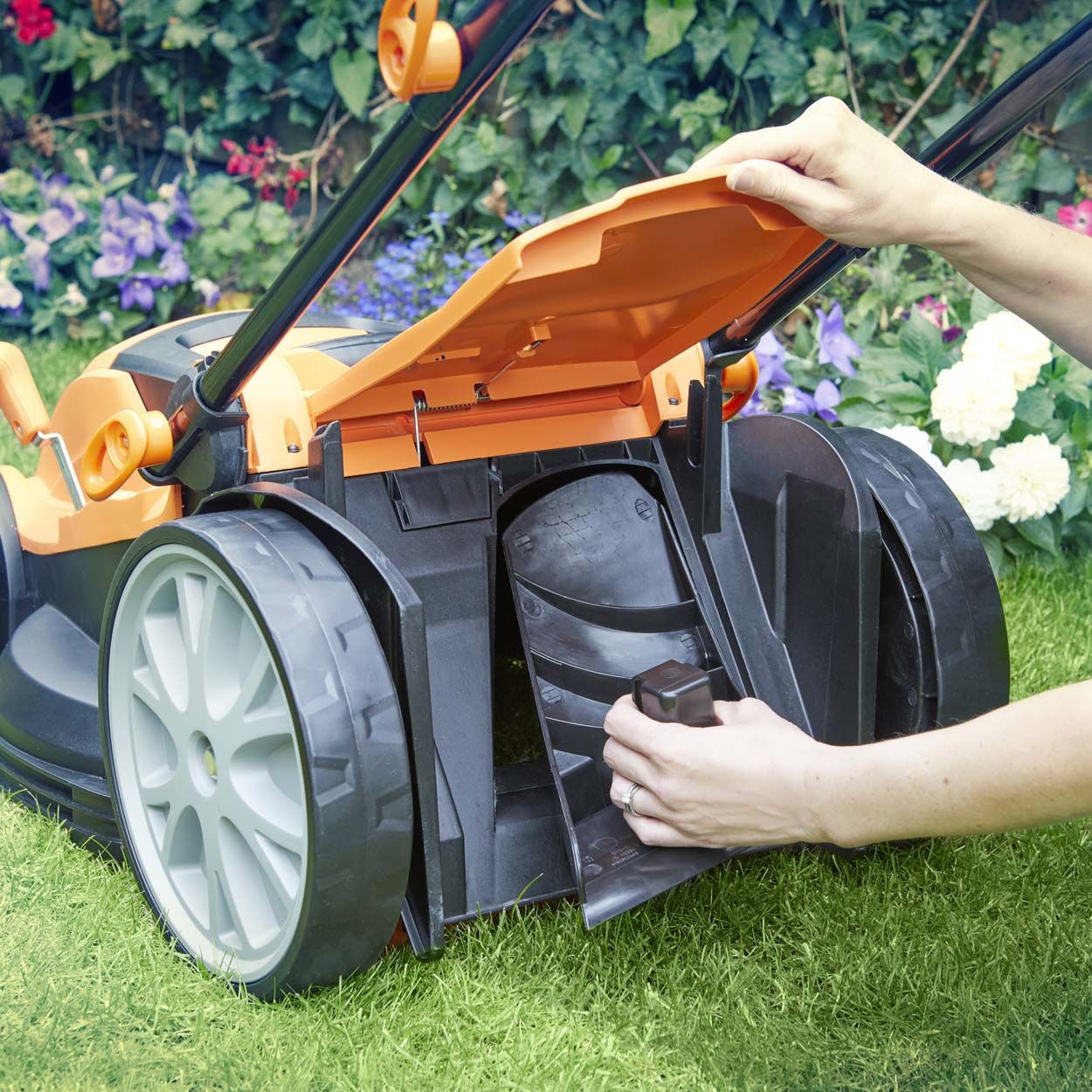 LawnMaster 1800W 40cm Electric Lawnmower and 25cm Grass Trimmer