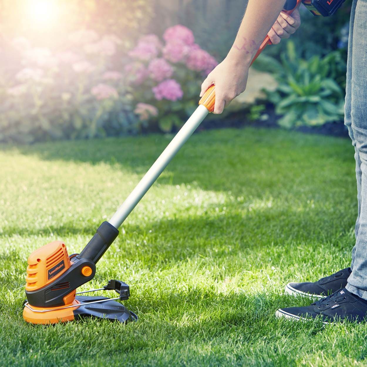 LawnMaster MX 24 25cm 3 in 1 Cordless Grass Trimmer