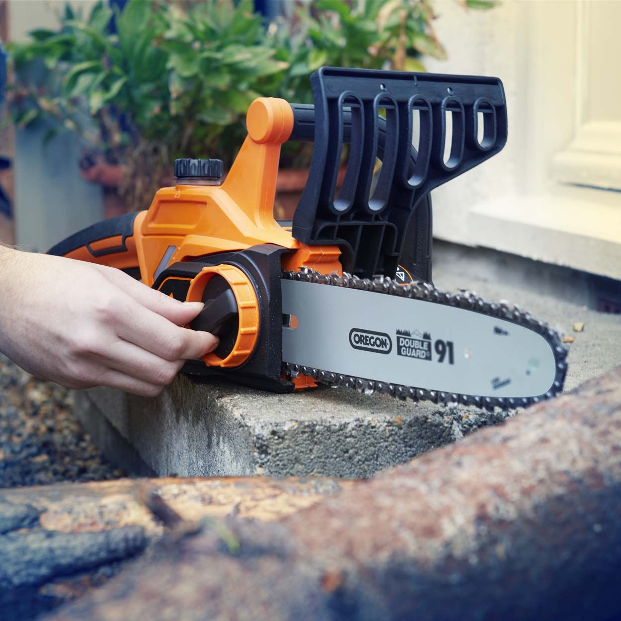 LawnMaster MX 24 25cm Cordless Chainsaw with 4.0ah Battery