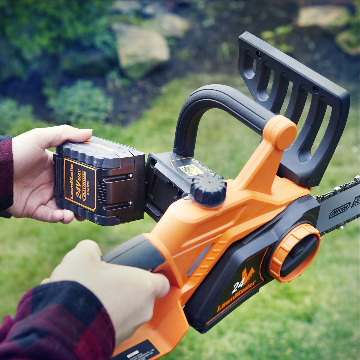 LawnMaster MX 24 25cm Cordless Chainsaw with 4.0ah Battery