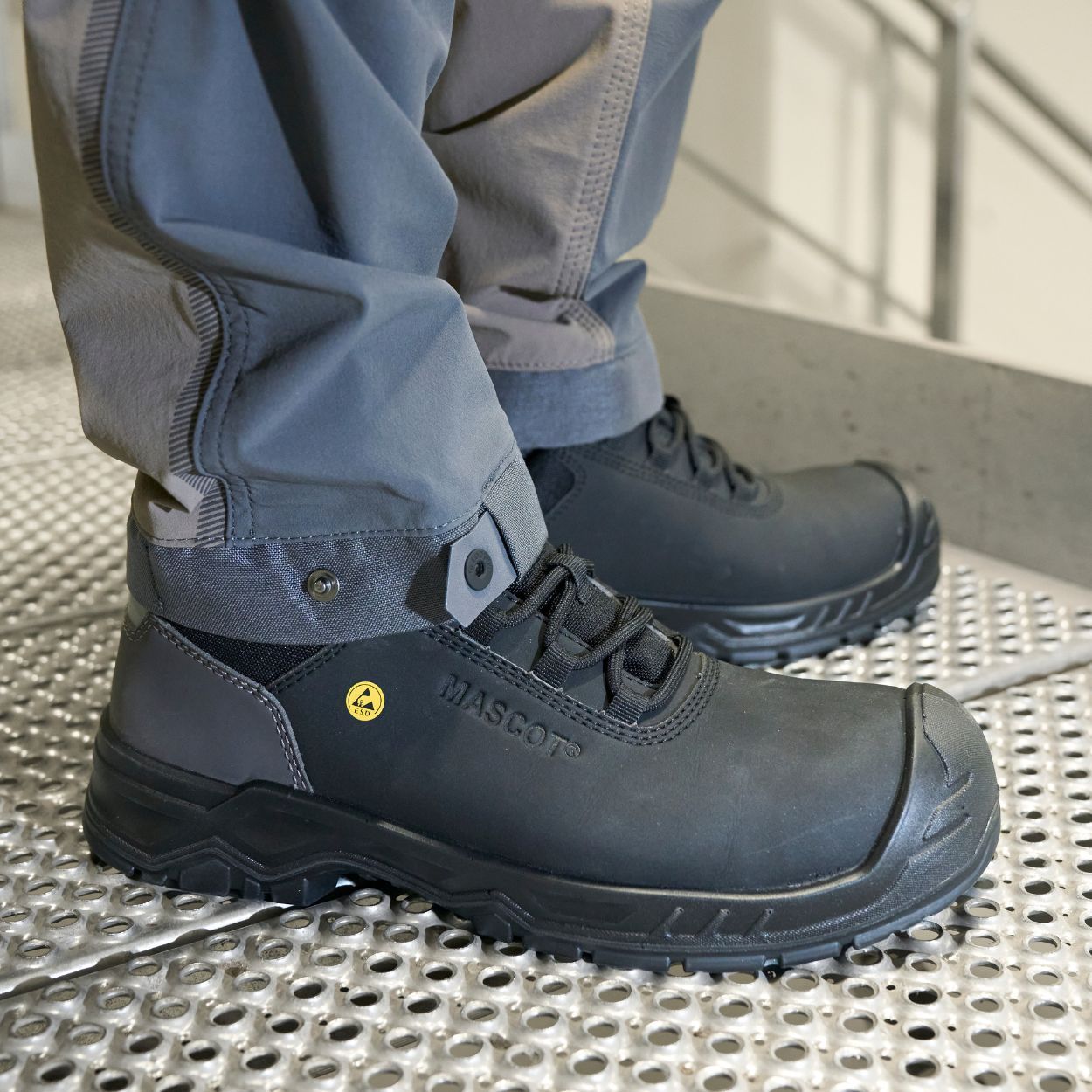 MASCOT® FOOTWEAR CLASSIC Safety Boot black