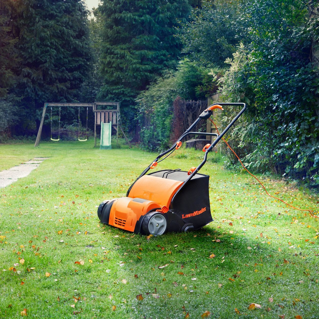 LawnMaster 2 in 1 Lawn Scarifier & Rake 