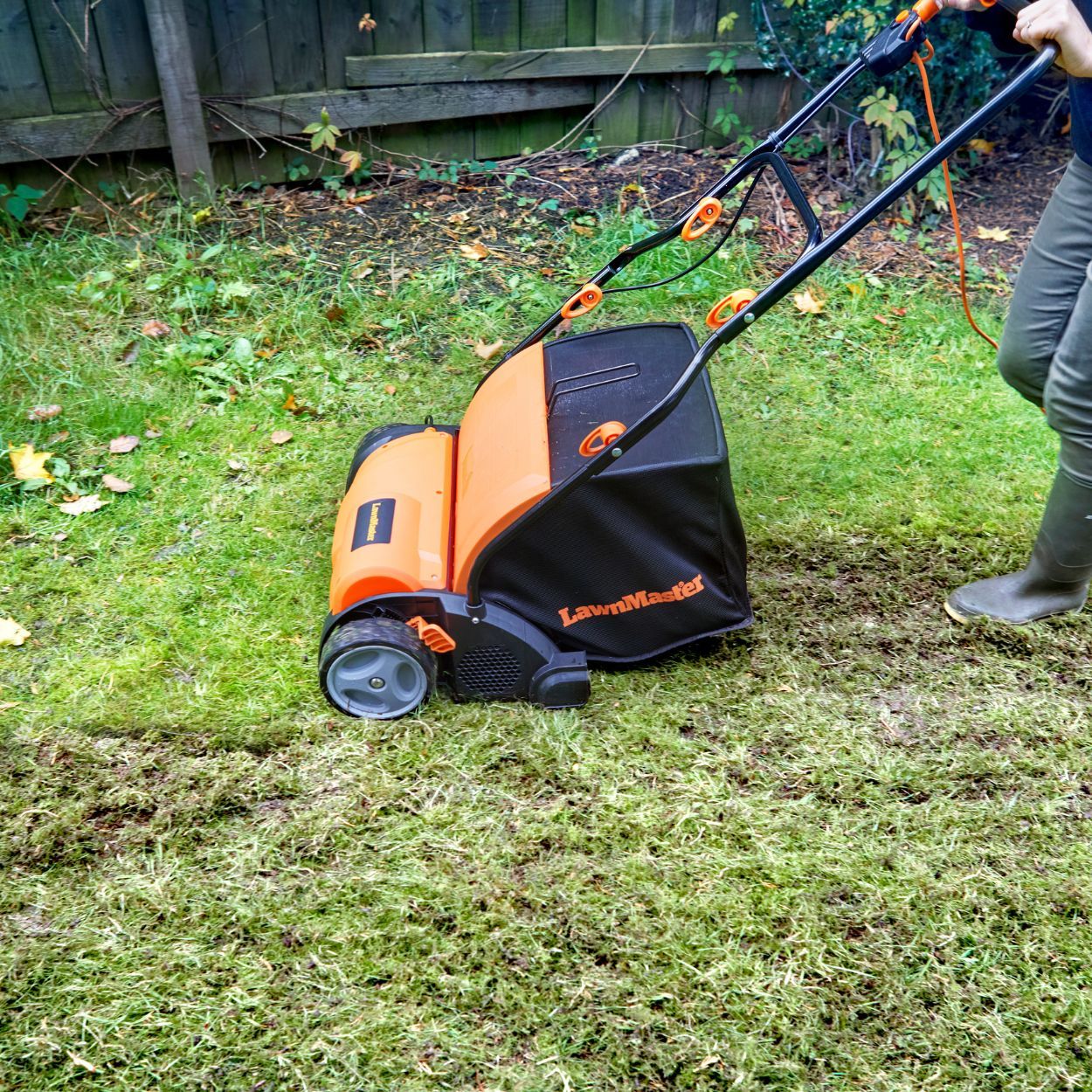 LawnMaster 2 in 1 Lawn Scarifier & Rake 