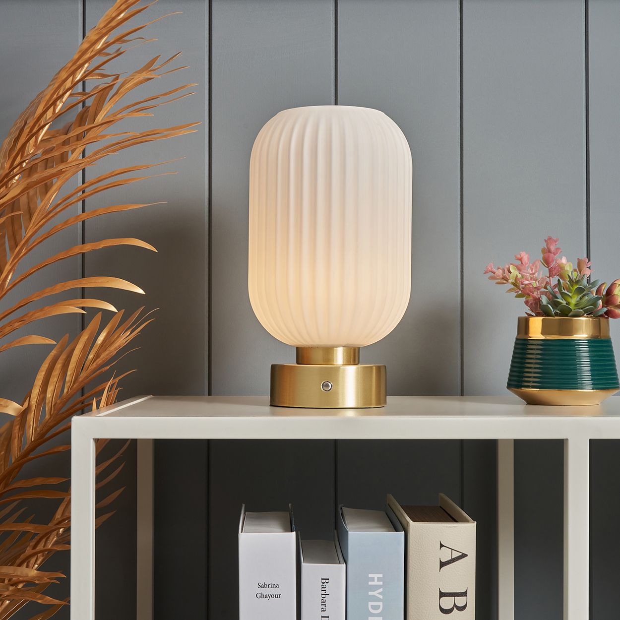 Horden Cylinder Rechargeable Pill Table Lamp