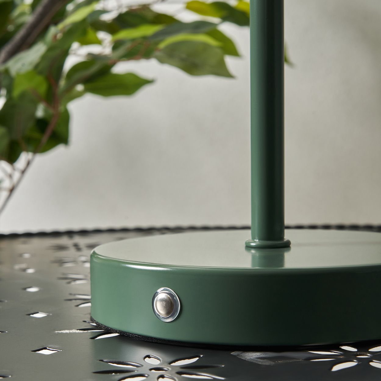 Seaton Rechargeable Table Lamp Green