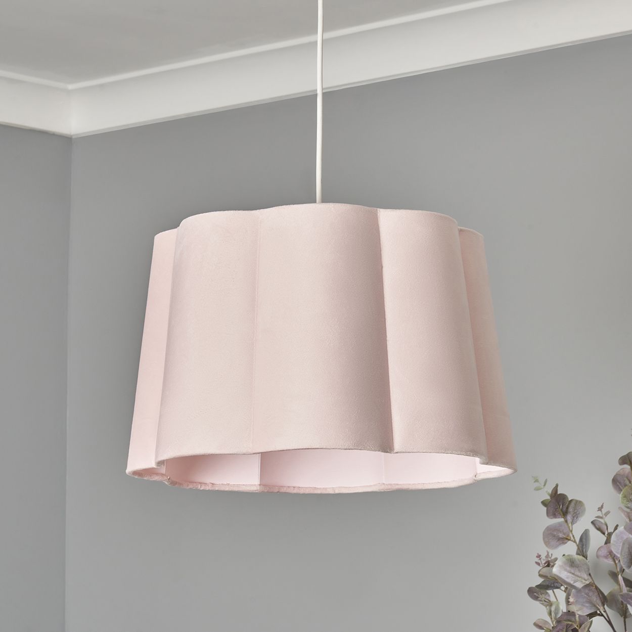 Fenham Tapered Scalloped Shade Colour 1