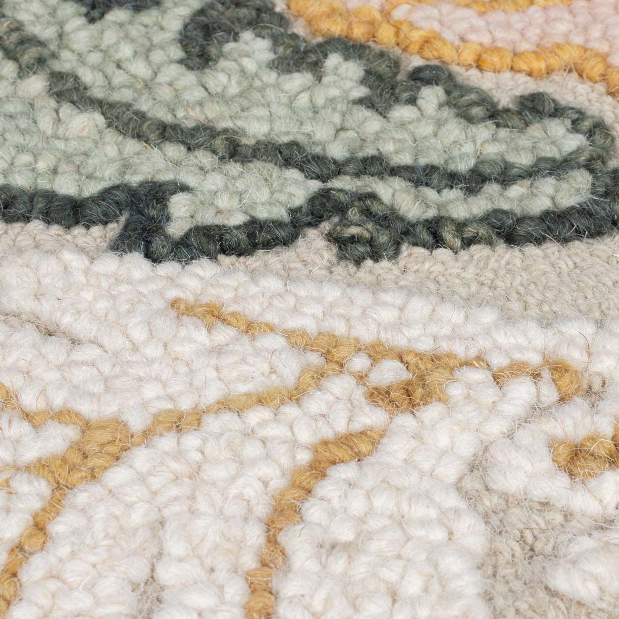 Daphne Shaped Floral Pink 160X230