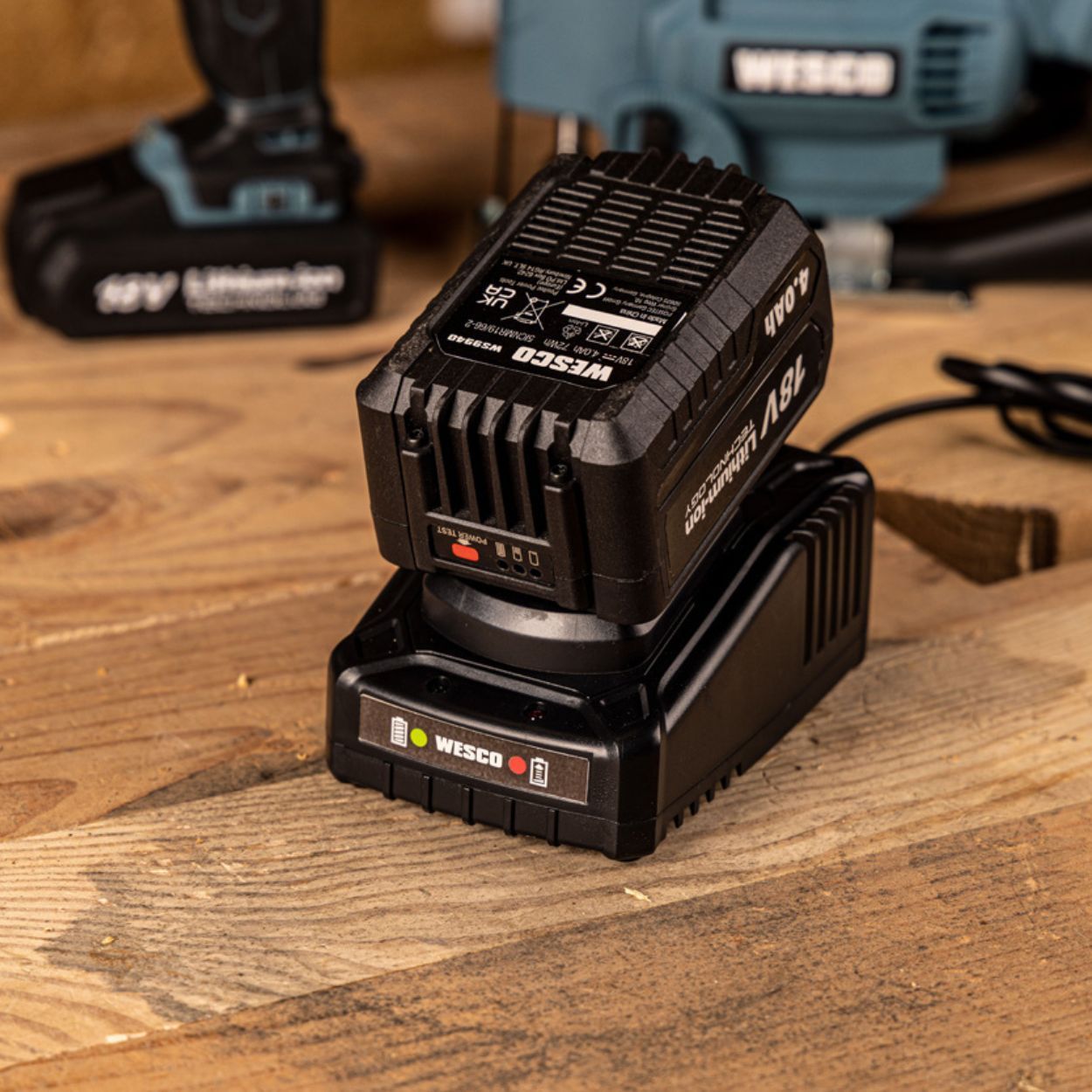 WESCO 18V 2A Quick Charger