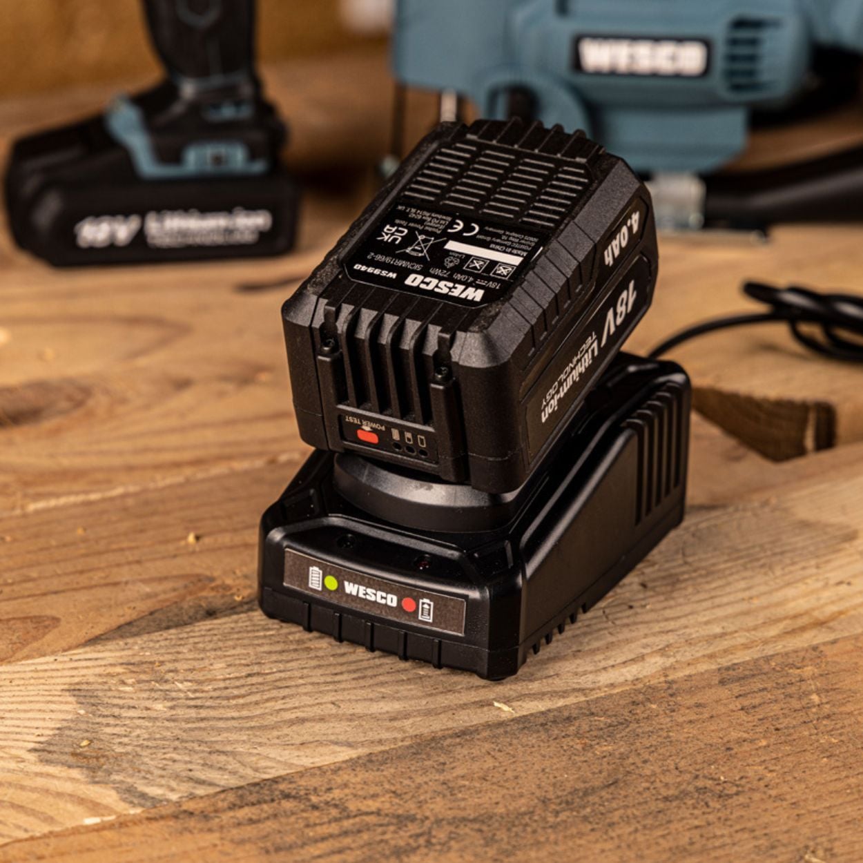WESCO 18V 2A Quick Charger